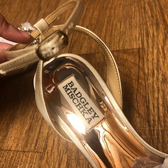 Badgley Mischka Ivanna Embellished Evening Shoe Heels Size 6 - Picture 11 of 16